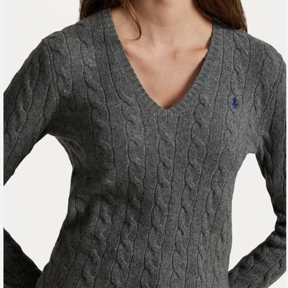 Ralph Lauren gray V-Neck Sweater with Pink Emblem size M - Picture 7 of 8